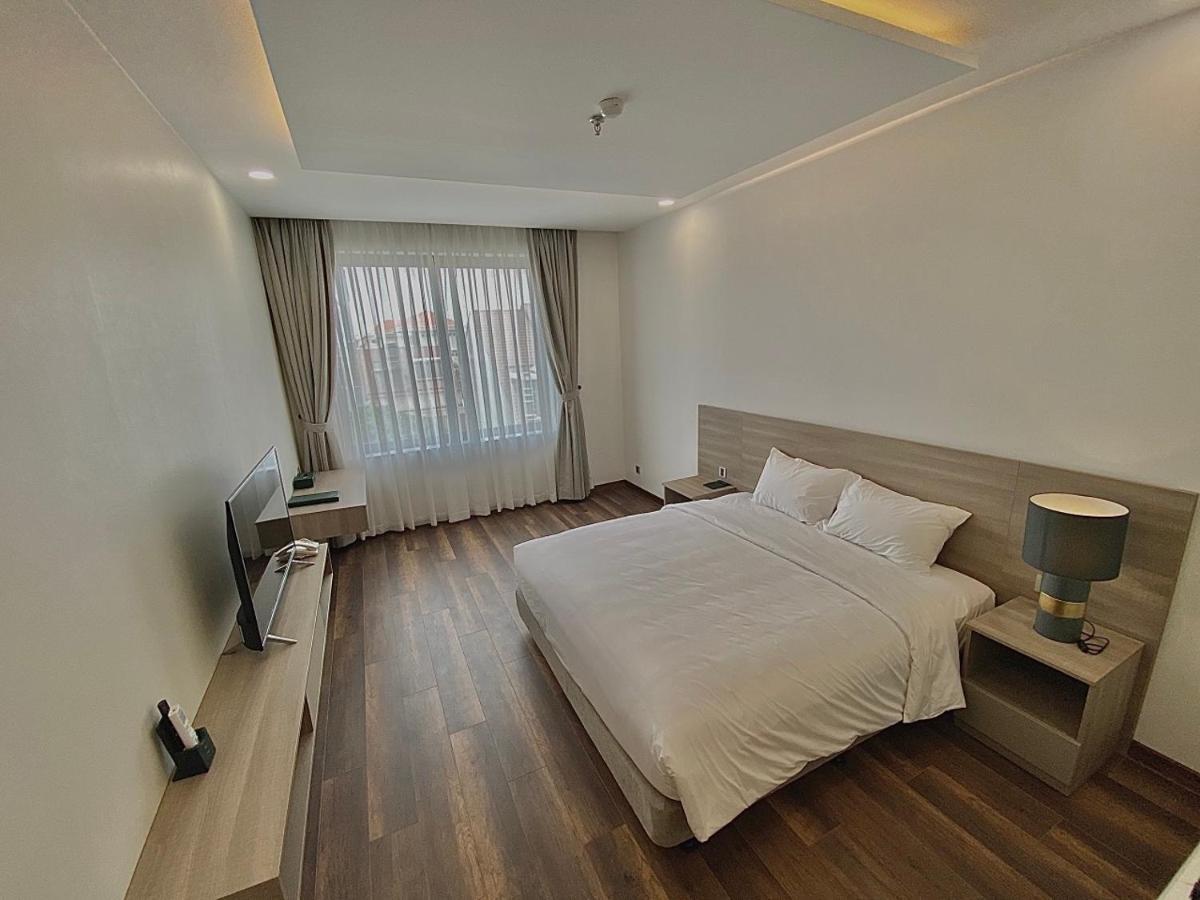 Mansion Park Hotel & Apartment Bien Hoa Exteriör bild