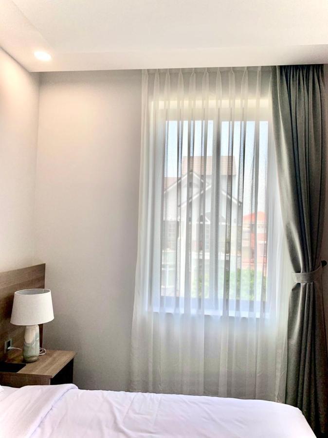 Mansion Park Hotel & Apartment Bien Hoa Exteriör bild